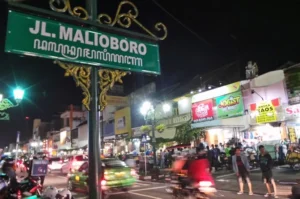 ide-liburan-seru-di-jogja-dari-merapi-hingga-pesisir-selatan